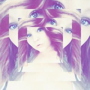 Meet your Posher, Shana